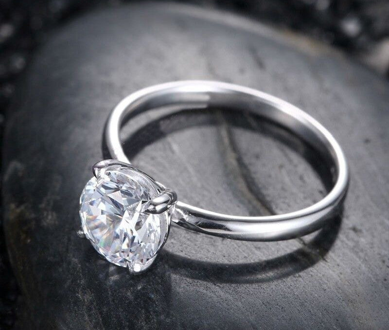 1.50ct Round Cut Moissanite Engagement Ring, Available in White Gold or Platinum